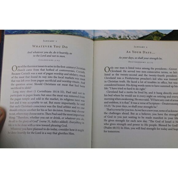 The Upward Call by David Jeremiah Daily Devotions 2015 Leather Bound Gilded Book - Picture 6 of 7